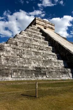 Wide-Angle View of Kukulkan Pyramid at Chichen Itza Stock Photos