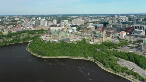 Wide angle view of Ottawa skyline with parliament Stock-Footage 132763635