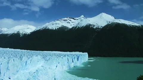 Wide-angle view of the Perito Moreno Glacier, Argentina Video stock 68401849