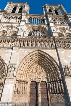 Wide-angle view of west facade, cathedral notre dame de paris (1160-1345), pa Stock Photos