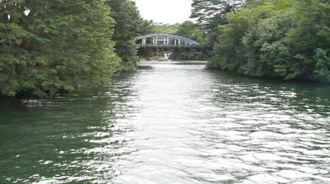 Wide of Bridge and river in Hilo, Hawaii Video stock 44917249