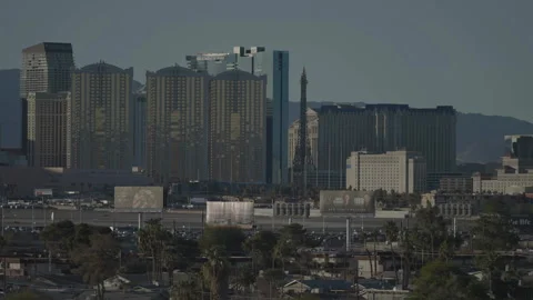 Wide distant shot of Las Vegas with fake Eiffel Tower Vidéo 336671886
