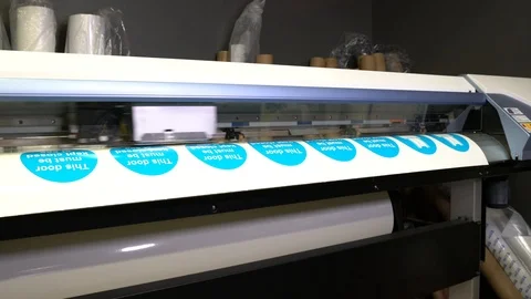 Wide-format inkjet printer in action Stock-Footage 119422109