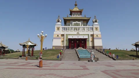 Wide Front View Of The Golden Abode Of Buddha Shakyamuni Buddhist Temple Complex Stock-Footage 315765572