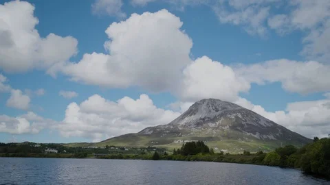 Wide of Mount Errigal, Donegal, Ireland. Stock Footage