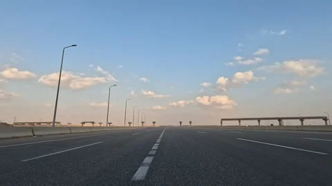 Wide Multi Lane Traffic Across Cairo Ain Sokhna Desert Highway Toward Coast Vidéo 329977539