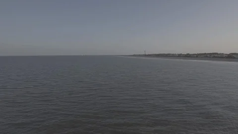 Wide Ocean Push With Shore Drone D-Log 库存影片 89923472