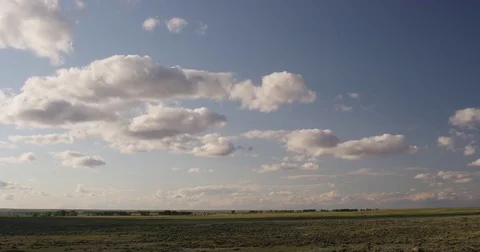 Wide open prairie landscape - pan Stock Footage 83598379