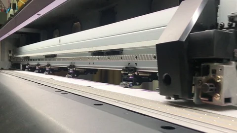 Wide oriented printer. Adjusting the pinch rollers. Video stock 99157197