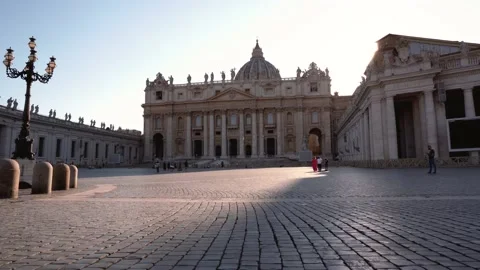 Wide panoramic view of Saint Peter Basilica in St. Peter Square Video stock 155731042