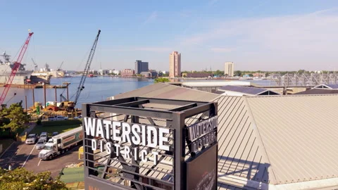 Wide Rising Drone Shot of Waterside District Norfolk Virginia 库存影片 336450345