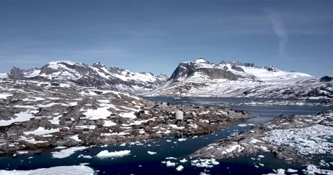 Wide of settlement in Eastern Greenland Stock Footage 138239647