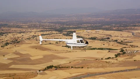 Wide Shot, 10 Seconds Or Greater, Flying, Field, Transportation, Outdoors, Day, 스톡 동영상 95855272