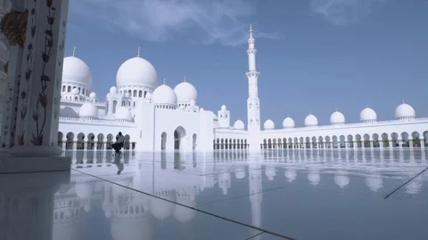 Wide Shot inside Sheikh Zayed Mosque in Abu Dhabi Stock Footage 98942362