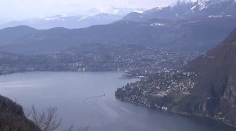 Wide shot of Town on lake Como. Stock Footage 65166604