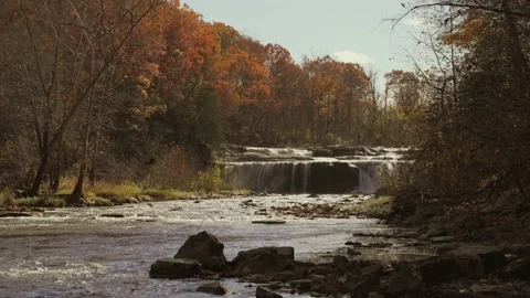 Wide shot upper cataract falls slow motion indiana autumn Stock Footage 165907103