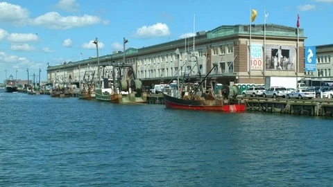 Wide Shot View of the Boston Fish Pier 動画素材 79606792