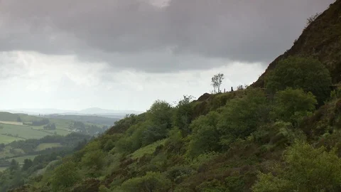 Wide side view of a steep mountain slope Video stock 118983600