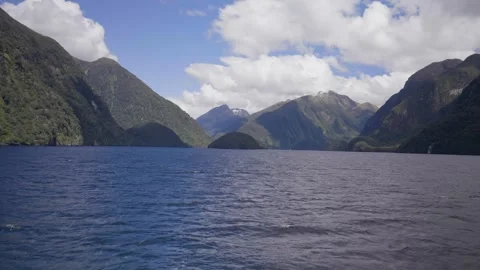 Wide Slow Motion Shot of Doubtful Sounds Vídeos de archivo 327764771