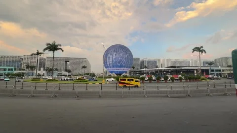 Wide View of MOA Globe Landmark and Sunset Sky 4K 60fps 스톡 동영상 338350451