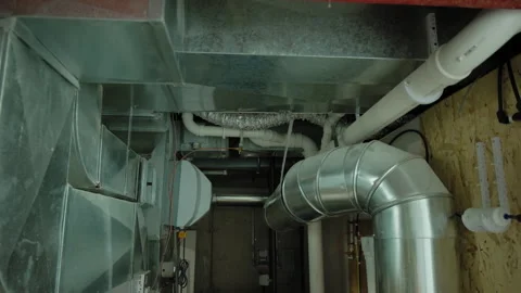 Wide view of Mounted HVAC system air conditioner return and heating system in Vidéo 280706095