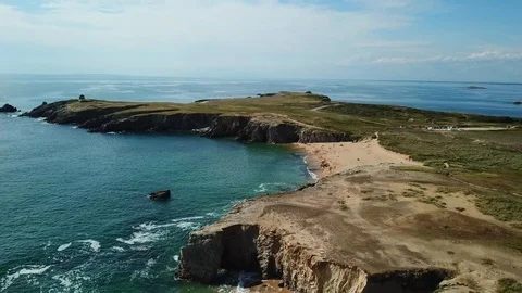 Wide view over the wild coast of a peninsula in brittany France 스톡 동영상 113175981