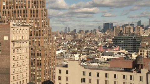Wide view of rooftops in New York Vidéo 104879913