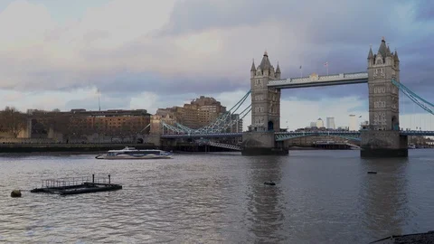 Wide view of the Thames River, the Tower Bridge And The City of London. 4K. Stock Footage 126254812