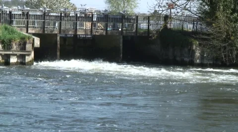 Wier pool near Burfeild Bridge on KA 02 Stock Footage 49303211