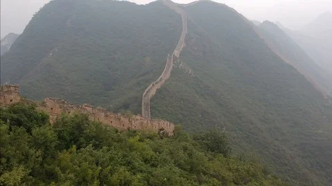 Wild section of the Great Wall of China, birdview Stock Footage 104773815