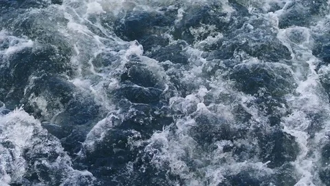 Wild water on the ocean Vídeo Stock 96744953