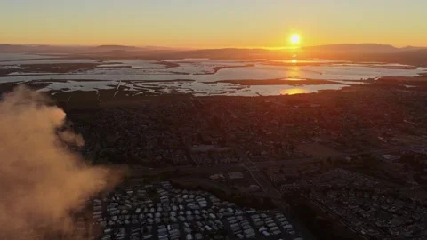 Wildfire Smoke Sweeps Over a Mobile Home Park at Sunset in Napa County Aerial Vidéo 341840404