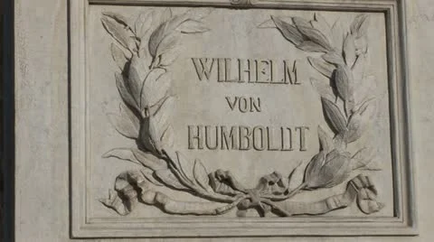 Wilhelm von Humboldt statue in front of Humboldt University in Berlin Vídeo Stock 11409511