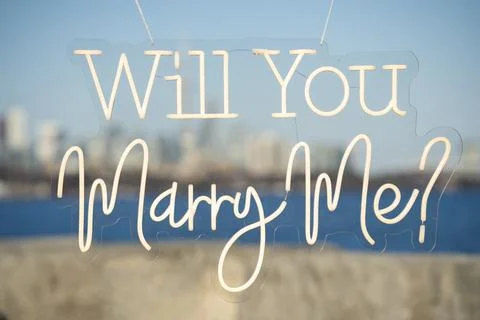 Will You Marry Me Proposal Sign with Toronto Skyline Background Fotos de archivo
