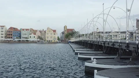 Willemstad - Brug flyby 스톡 동영상 205439643