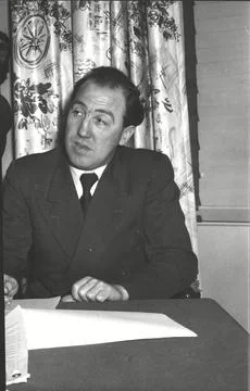 William (bill) Harding Script Writer To Ben Lyon And Bebe Daniels. Box 0572 2905 Stock Photos