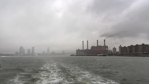Williamsburg Bridge East River Hyperlapse (Second of Two) Stock Footage 231543508