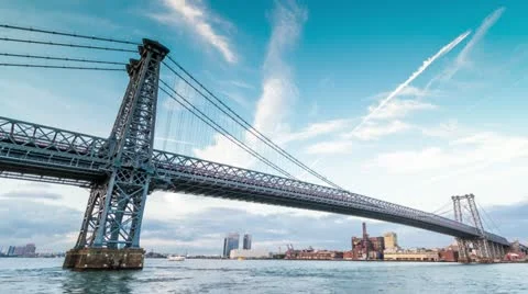 Williamsburg Bridge in NYC 스톡 동영상 11968798