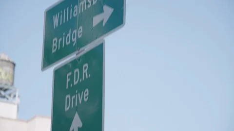Williamsburg Bridge sign Stock Footage 118834626