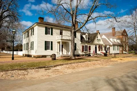 Williamsburg, Virginia - March 26, 2018: Historic houses and buildings in Stock Photos