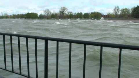 Wind and waves 3 Stockbeeldmateriaal 710306