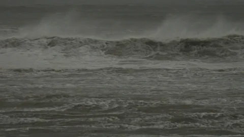 Wind and Waves as Hurricane Florence Approaches 스톡 동영상 106963657