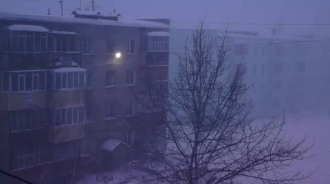 The wind bore snow and blew so are strong that shook and all house shivered 스톡 동영상 12337261