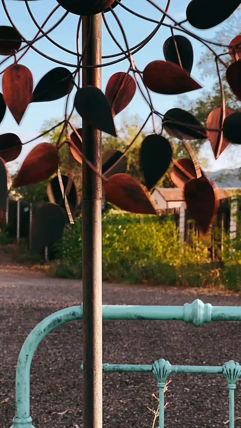 Wind chime, bird wind chime, wind chime outside, bird chime Video stock 252093226