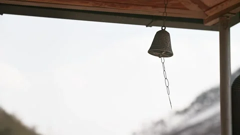Wind Chime Under Eaves Видео 342438683