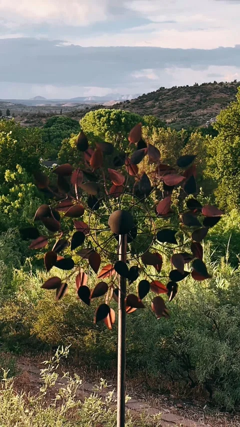 Wind chime, wind, windy day, garden nature, nature, gardens, Video stock 252092761