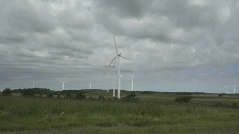 Wind Farm on a cloudy day Stockbeeldmateriaal 197569189