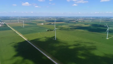Wind Farm Fly Over 動画素材 94033192