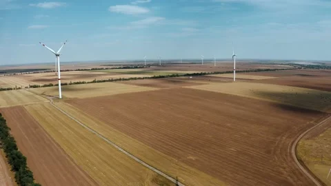 Wind farm top view. Alternative natural source, preservation of ecology. 库存影片 142785915