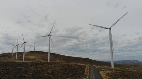 Wind farm turbines generating power in eastern Oregon (4k) Stock Footage 120138301